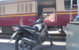 บริการรถไฟส่งรถจักรยานยนต์